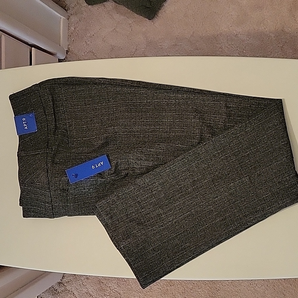 NWT Apt 9 women's pants size 6